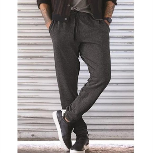 Slim Fit Joggers Sweatpants for men with pockets - Heather Black Casual Pants - Picture 3 of 6